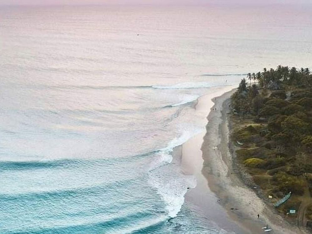 Arugam Bay, Sri Lanka — One of the world's great point-break surf spots. Private driver and tours.