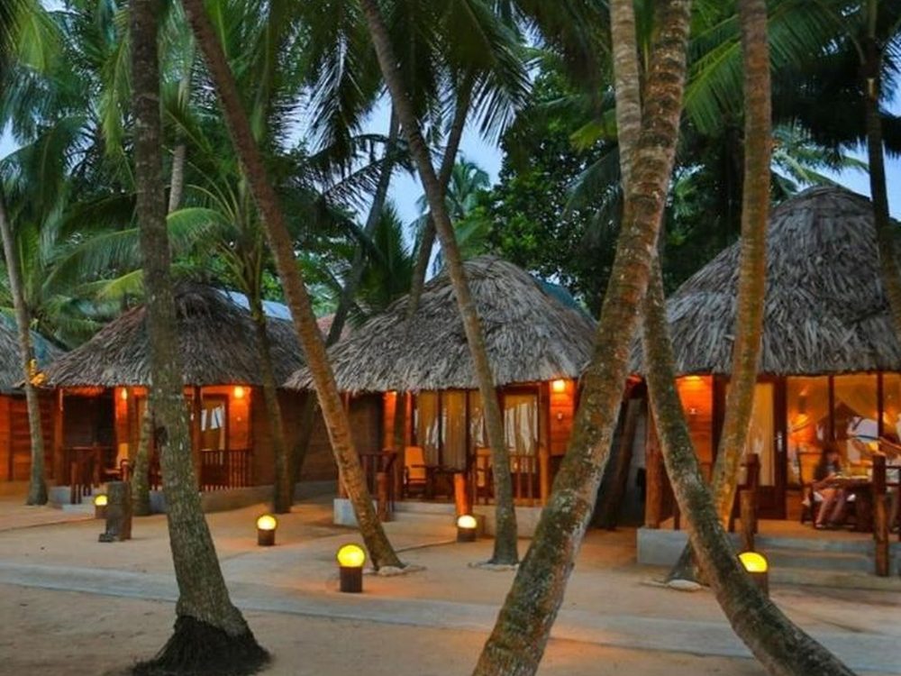 Bentota, Sri Lanka — Watersports, river safaris and resort beaches. Private driver and tours.