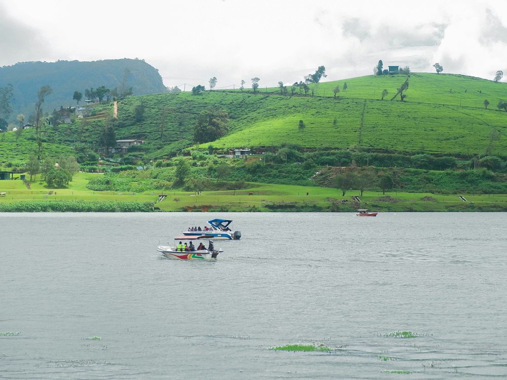 Gregory Lake, Sri Lanka — Boating and horse rides in the heart of Nuwara Eliya. Private driver and tours.